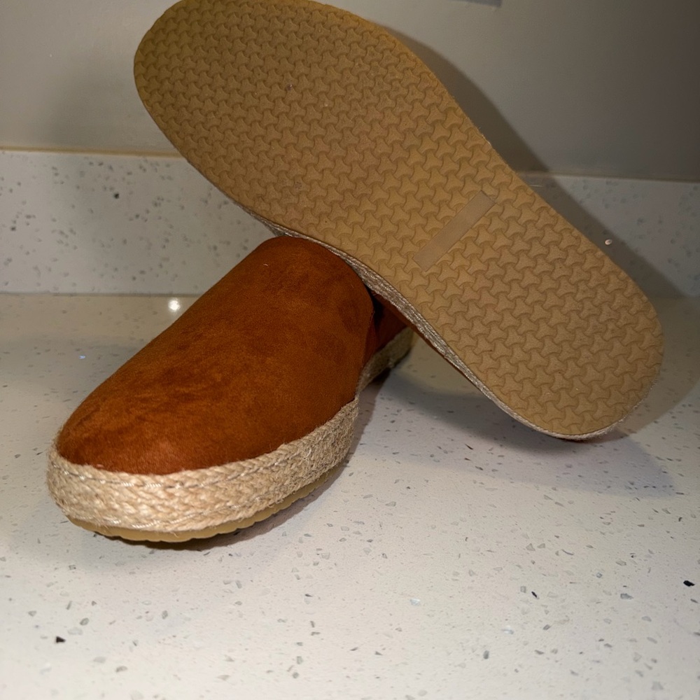 INC International Concepts Men's Brown Suede Espadrilles 11M NEW - Picture 3 of 5